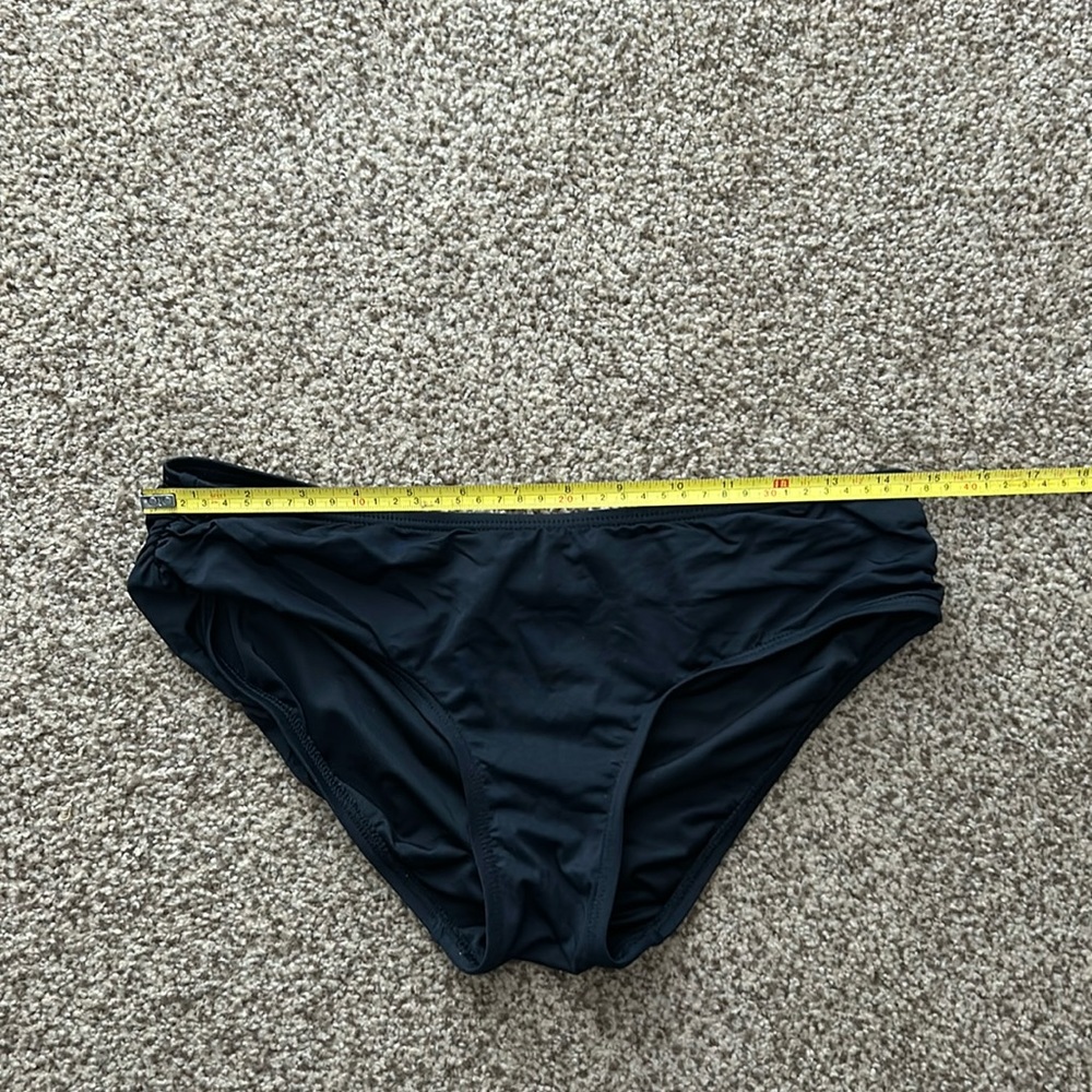 Coco Reef black swim bottoms